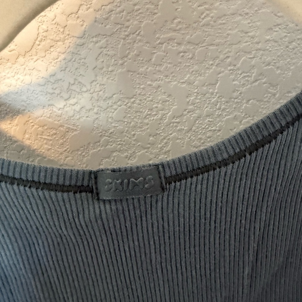 SKIMS Cotton Rib Tank - Available in Light Heather Grey, Navy, & Forest Green - Picture 11 of 12